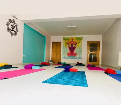 Akuvamarin Yoga & Pilates & Reformer Alsancak - İzmir - İzmir Konak