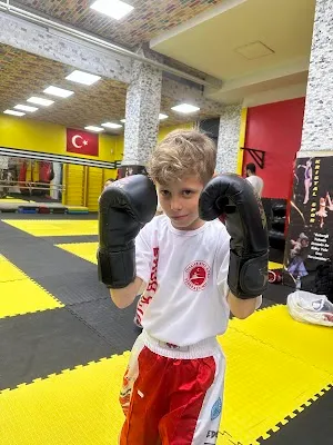 Bakırköy Kristal Cimnastik Dans ve Kickboks Kulübü - İstanbul Bakırköy