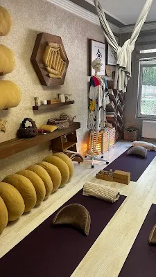 Dila Yener Studio | Yoga • Mindfulness • Şefkat • Meditasyon • Nefes • Duygu • Ayurveda • Holistik • Koçluk - Ankara Çankaya
