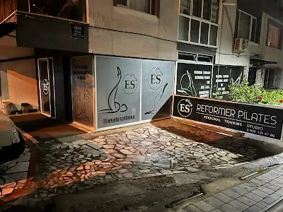 ES PLUS PILATES & PERSONAL TRAINING STUDIO - İzmir Konak