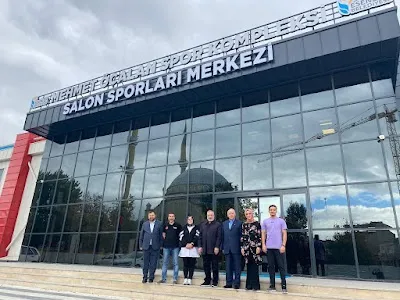 Esenler Mehmet Öcalan Spor Kompleksi görsel 2