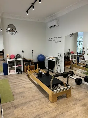 Fit Fam Pilates Studio - İstanbul Şişli