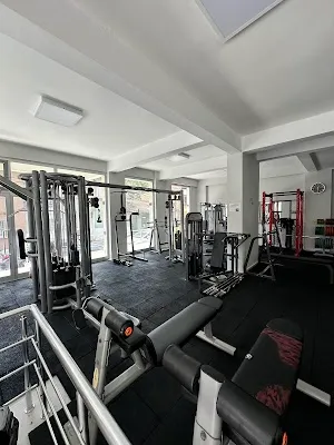 Fitness Club Hardcore Bodybuilding - İzmir Karşıyaka