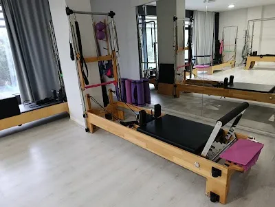 FlexForm Pilates Studio - İstanbul Küçükçekmece