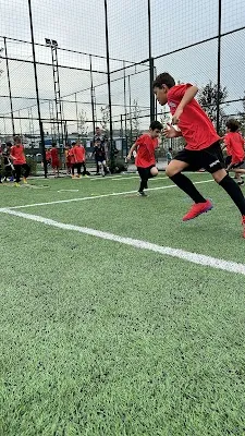 Güngören Atletik Futbol Akademi görsel 2
