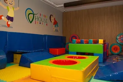 House Fit Clinic - Göktürk Şubesi - İstanbul Eyüpsultan