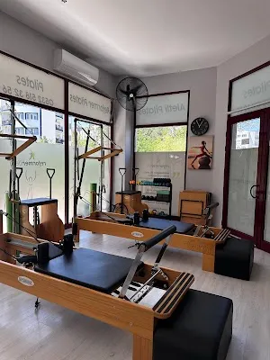 İlknur Uğur - Reformer Life Studio - Pilates Salonu - İzmir Çiğli