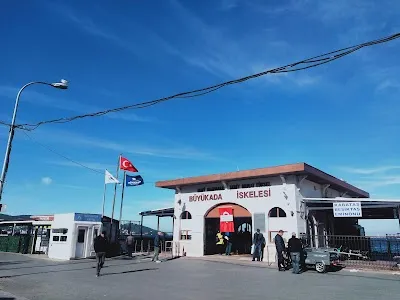 İstanbul Büyükşehir Belediyesi Heybeliada Spor Tesisi - İstanbul Adalar