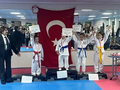 Karate /Aikido/Kickboks /Krav maga/Özel Maltepe Gençler Spor Kulübü - İstanbul Maltepe
