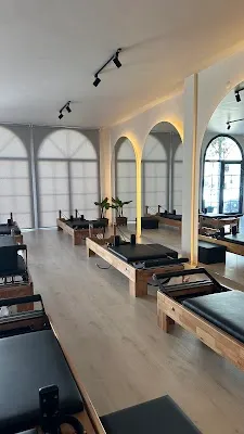 London Pilates Yelki görsel 2