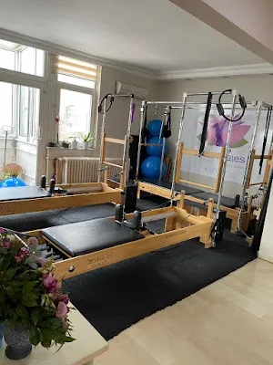 Lotus Pilates 4. Levent - İstanbul Beşiktaş