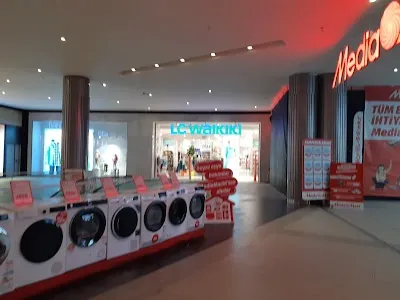 macfit Point Bornova görsel 2