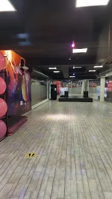 Metroflex Alsancak Spor Salonu - İzmir Konak