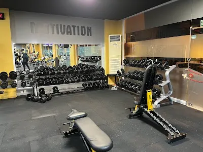 Metropol Fitness - Kick Boks - Taekwondo - Personel trainer - Karşıyaka Spor Salonu - Yalı mahallesi - Atakent - İzmir Karşıyaka