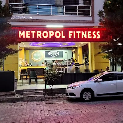 Metropol Fitness - Kick Boks - Taekwondo - Personel trainer - Karşıyaka Spor Salonu - Yalı mahallesi - Atakent - İzmir Karşıyaka