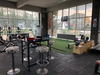 Neolife Gym Batıkent Spor Salonu, Boks, Kick Boks, Fitness, Pilates, Zumba - Ankara Yenimahalle