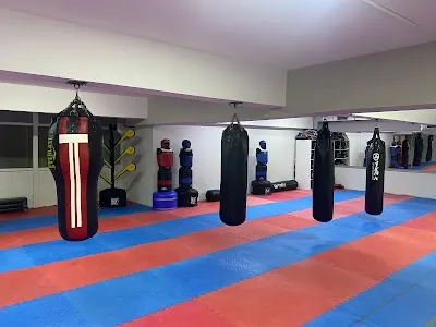 Neolife Gym Batıkent Spor Salonu, Boks, Kick Boks, Fitness, Pilates, Zumba - Ankara Yenimahalle