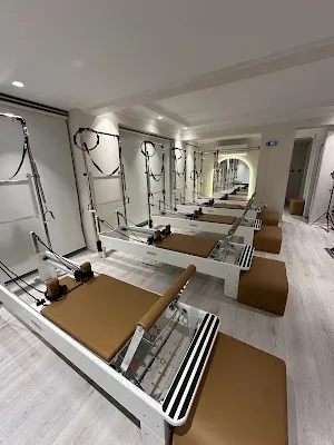 Nua Reformer Pilates Stüdyosu - İzmir Buca