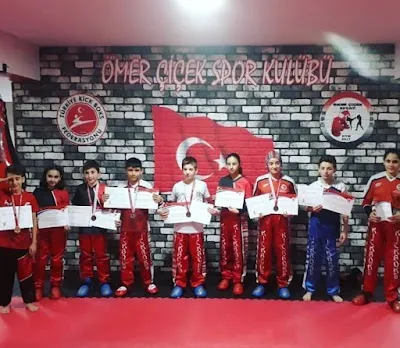 ÖMER ÇİÇEK SPOR MERKEZİ GOLD&LİFE ŞUBESİ - İstanbul Tuzla