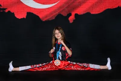 ÖMER ÇİÇEK SPOR MERKEZİ GOLD&LİFE ŞUBESİ - İstanbul Tuzla