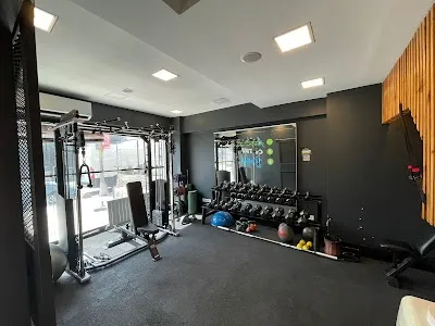 OVERFIT Fitness Pilates Kickboks PT Çekmeköy - İstanbul Çekmeköy