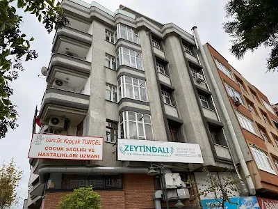 Ozel Menekseler Egitim Merkezi - İstanbul Zeytinburnu