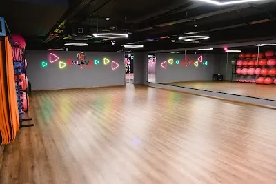 PlayStüdyo Çağlayan | Kadınlara Özel Spor Salonu - İstanbul Kağıthane