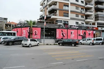 PlayStüdyo Karşıyaka | Kadınlara Özel Spor Salonu - İzmir Karşıyaka