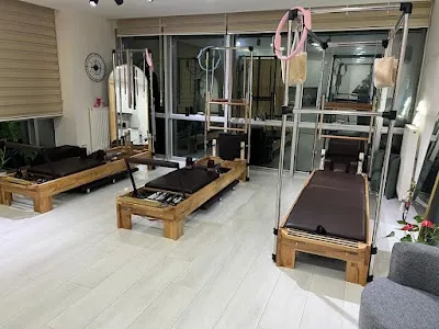 Studio Mena - İstanbul Sarıyer