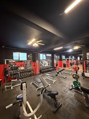 Unıversal Spor Merkezi - İzmir Konak