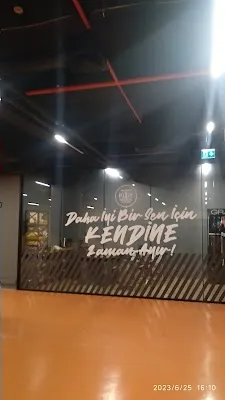 ZekeriyaKÖY Sports Academy - İstanbul Sarıyer